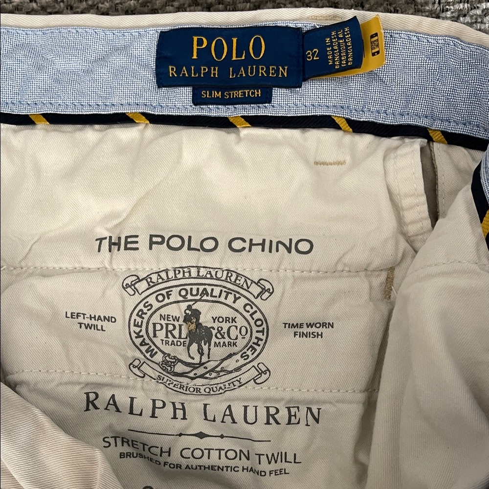 Polo by Ralph Lauren Men's Khaki Flat-Front Chino Shorts - Size 32 - Picture 2 of 4